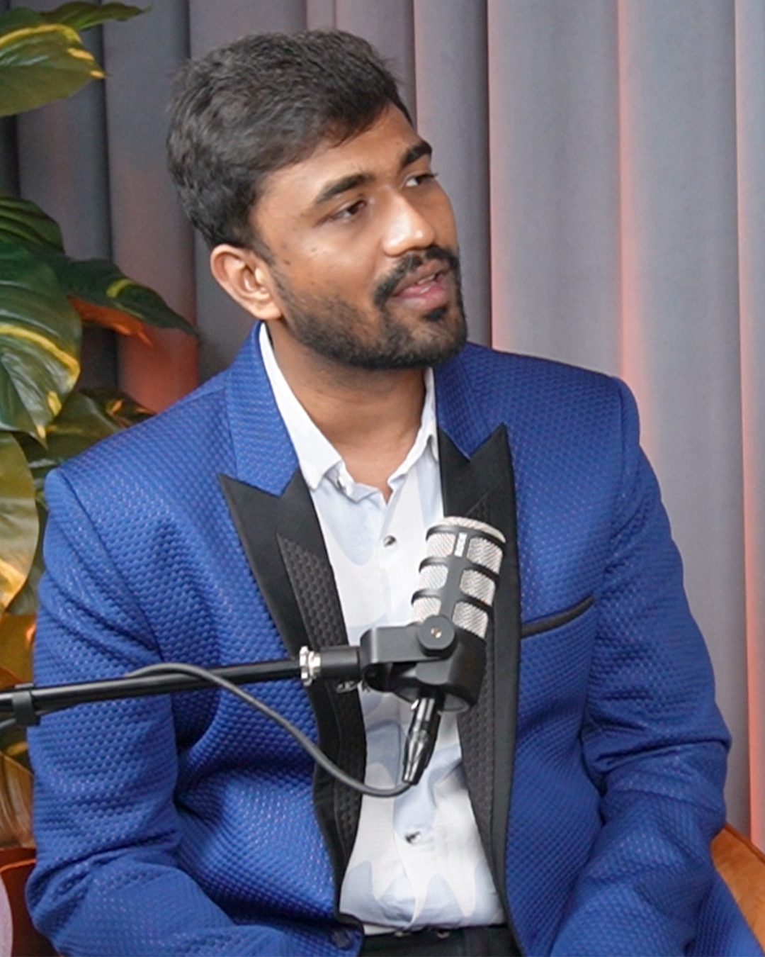 BE A GUEST @THELASTLAUGH